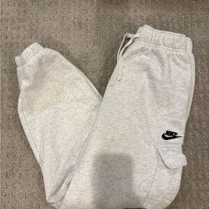 Nike Gray Sweatpants XS - Relaxed Fit